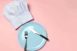 5 cose da fare al primo anno di università: cucinare